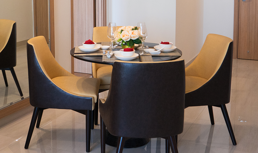 Dinning table